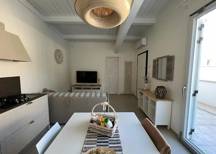 Tra Cielo E Mare Cesenatico