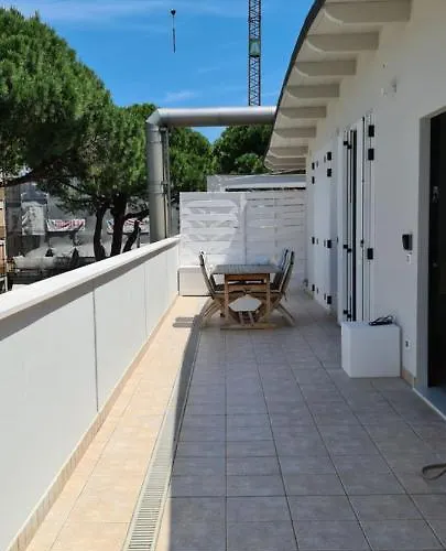 Tra Cielo E Mare * تْشيزيناتيكو